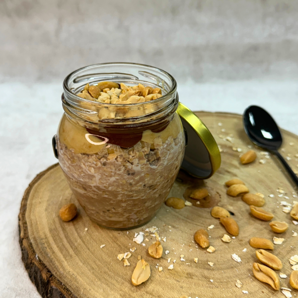 Snickers Oatmeal-Chia kozarček